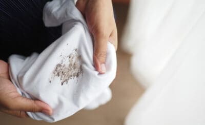 Como tirar mofo de roupa: guia completo e prático