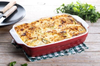 Travessa de bacalhau com natas.