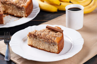 Aprenda a fazer um delicioso bolo de banana de liquidificador