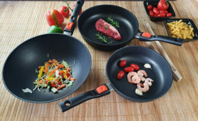Panelas com comidas