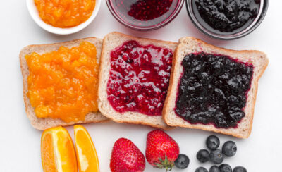 pão com geleia representando como fazer geleia sem açúcar