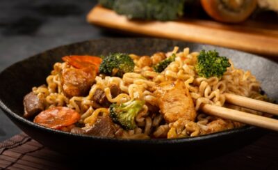 Veja como fazer yakisoba saboroso em casa