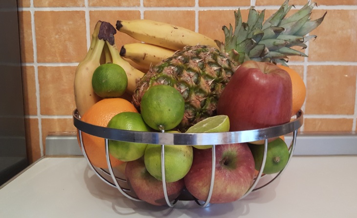 Cesta de frutas.