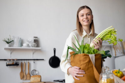 Cozinha sustentável: práticas simples para economizar e reduzir desperdício