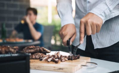 Churrasco para confraternização: como organizar a festa perfeita e econômica